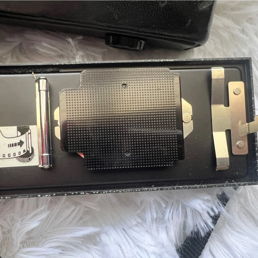 Minolta Hi-Matic AF2 35MM Film Camera - PARTS
